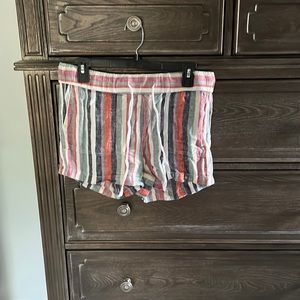 Caslon striped petite elastic waist shorts.